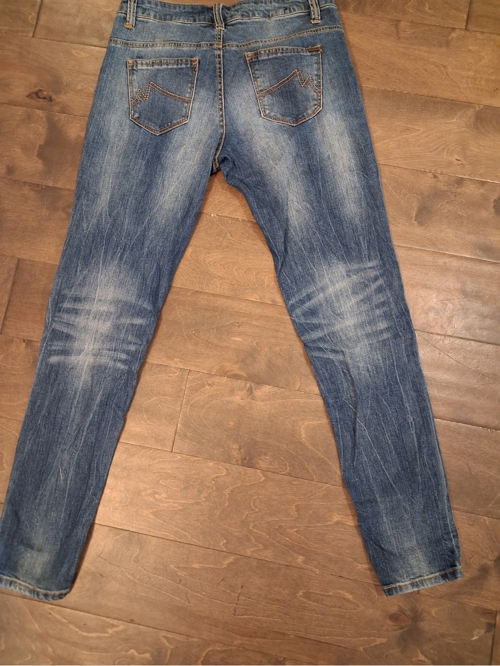 Frye women's Skinny Jeans in Faded Blue Denim